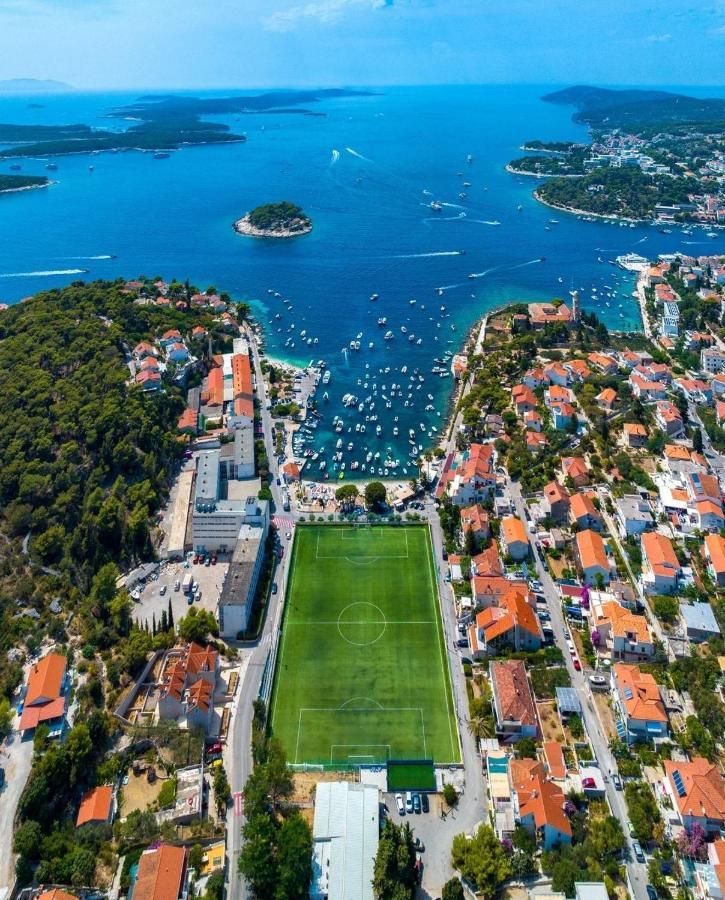 Apartments Green & Orange Hvar Town Kültér fotó